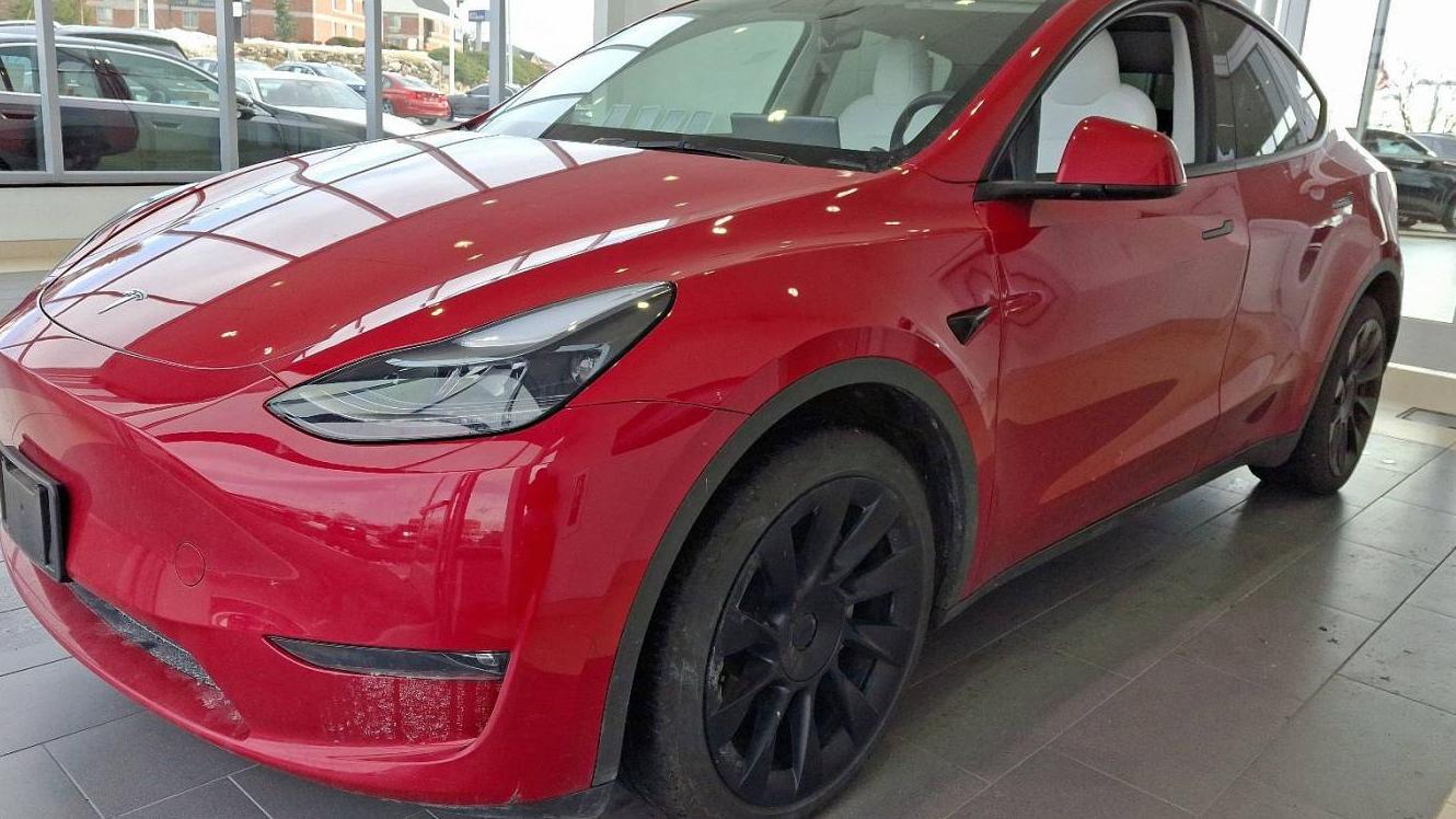 TESLA MODEL Y 2023 7SAYGDEE0PF746084 image